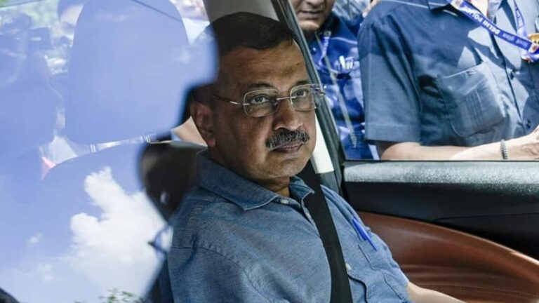 BREAKING: राघव चड्ढा समेत 7 सांसदों के पार्टी छोड़ने के बाद अरविंद केजरीवाल का पहला रिएक्शन, जानिए क्या कहा