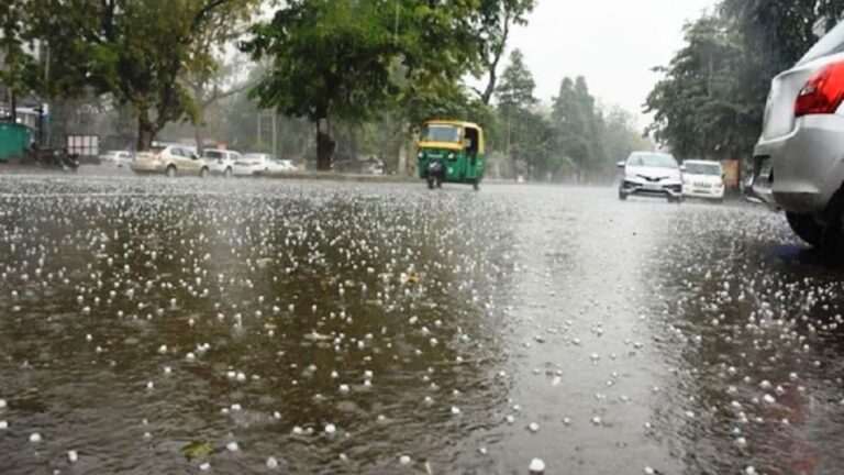 UP Weather Update: उत्तर प्रदेश में आंधी, गरज-चमक के साथ बारिश का अलर्ट, इन जिलों में पड़ सकते हैं ओले