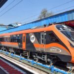 जम्मू से श्रीनगर सिर्फ 5 घंटे में... 30 अप्रैल से दौड़ेगी वंदेभारत, जानिए इसका पूरा शेड्यूल, स्टॉपेज और किराया