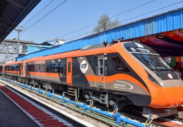 जम्मू से श्रीनगर सिर्फ 5 घंटे में... 30 अप्रैल से दौड़ेगी वंदेभारत, जानिए इसका पूरा शेड्यूल, स्टॉपेज और किराया