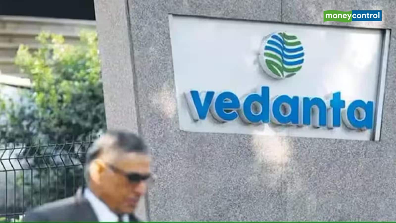 Vedanta Demerger: वेदांता के फैसले से खुश निवेशक, ताबड़तोड़ खरीदारी से शेयर पहुंचे एक साल के हाई पर