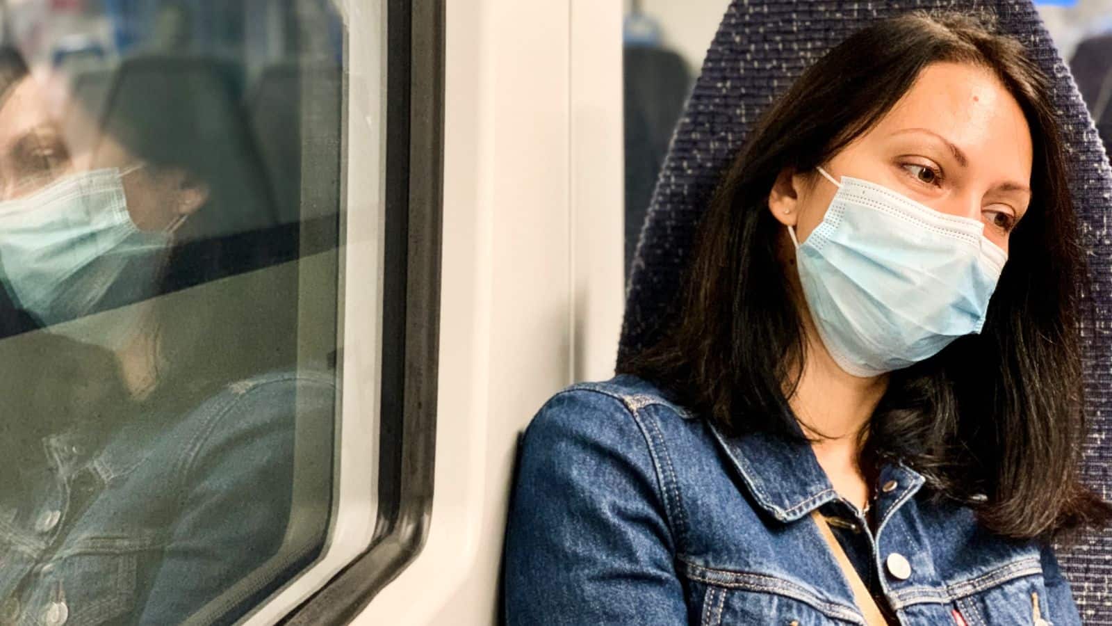 ट्रेन में अचानक बिगड़ी तबीयत, फिर भी महिला ने किया कुछ ऐसा कि वीडियो हुआ वायरल