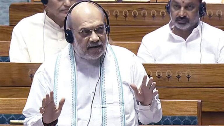 उत्तर-दक्षिण के नैरेटिव से देश के टुकड़े-टुकड़े करना चाहते हो? बाल सफेद हो जाएंगे लेकिन यहां नहीं बैठ पाओगे- लोकसभा में अमित शाह की दो टूक