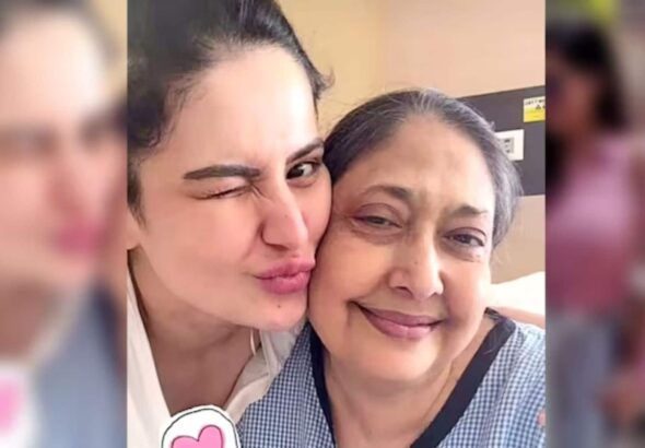 Zareen Khan Mother Dies: अभिनेत्री जरीन खान पर टूटा दुखों का पहाड़, लंबी बीमारी के बाद मां परवीन खान ने दुनिया को कहा अलविदा