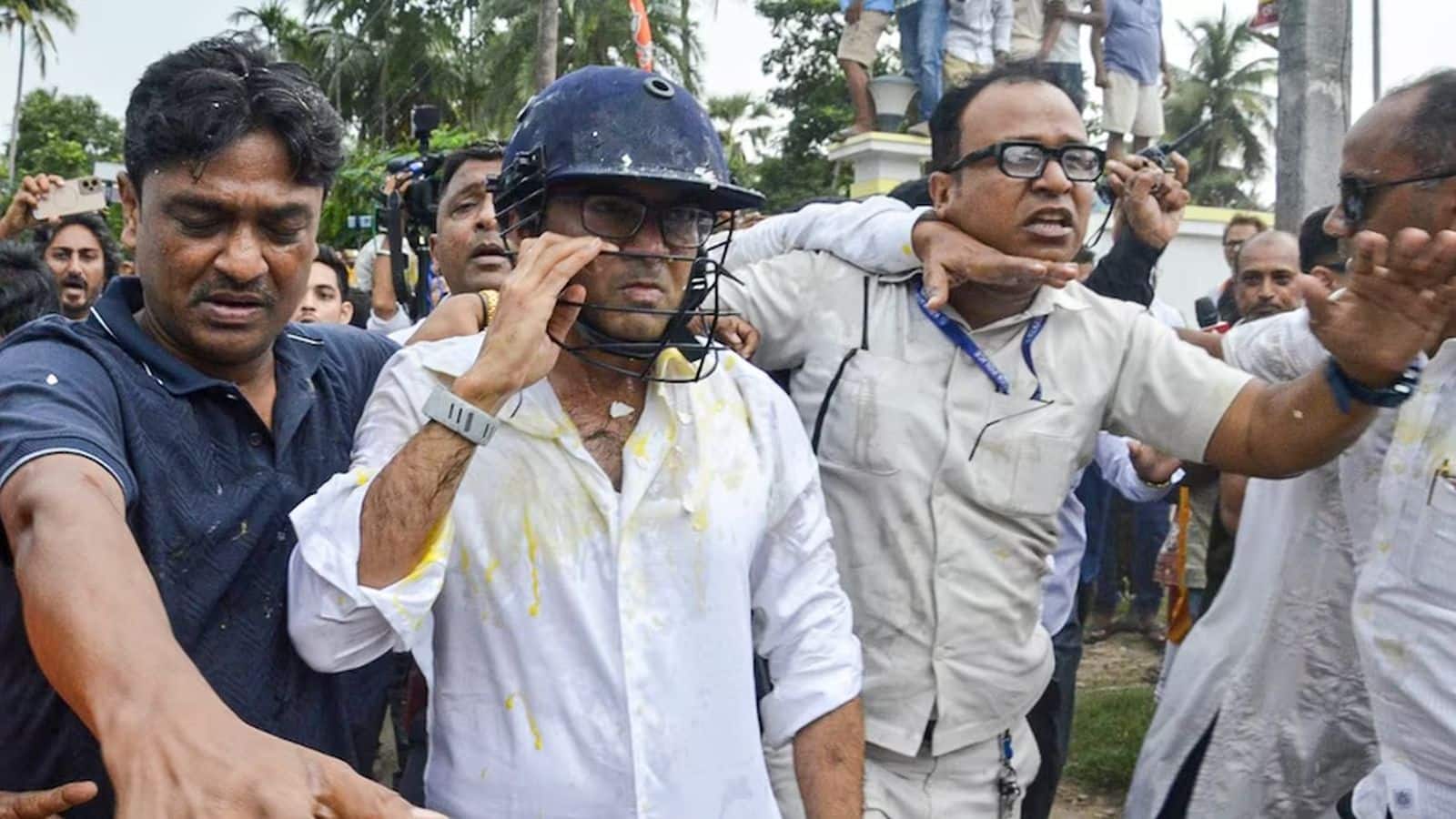 Abhishek Banerjee Attack: 'हीरो बनने के लिए वहां क्यों गए?'; ममता के भतीजे अभिषेक बनर्जी पर हुए हमले में 5 गिरफ्तार, BJP-TMC में सियासी संग्राम