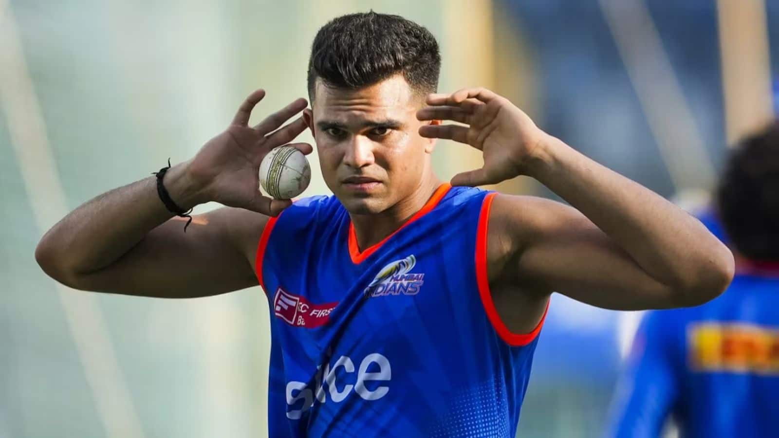 Arjun Tendulkar: IPL के बीच नई T20 टीम में शामिल हुए सचिन के बेटे अर्जुन तेंदुलकर, सैलरी में 400% की जबरदस्त बढ़ोतरी