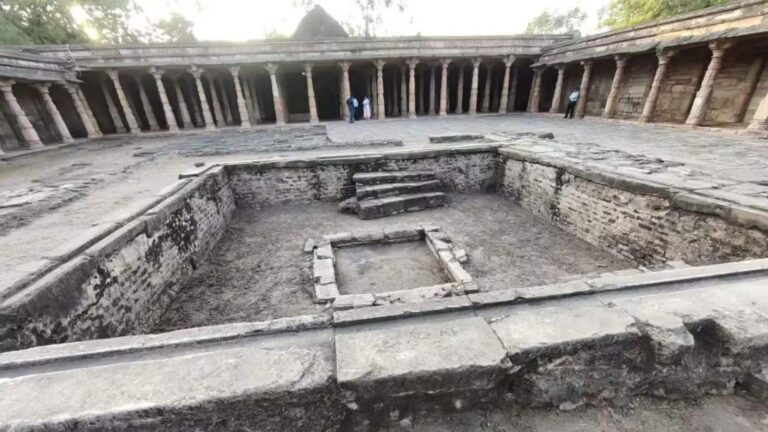 Bhojshala Temple: हाई कोर्ट के फैसले में भोजशाला मंदिर करार, लेकिन मुस्लिम पक्ष को क्या मिला?