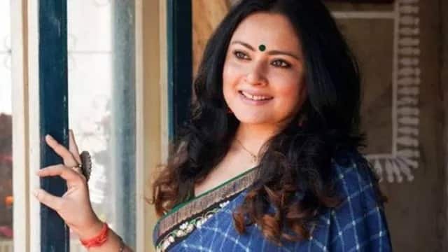 कभी डिजाइन करती थीं एक्टर्स के कपड़े, अब बंगाल की राजनीति में ममता बनर्जी का जवाब...जानें कौन हैं अग्निमित्रा पॉल?
