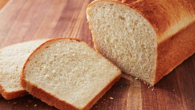 Bread Price Hike: दूध के बाद अब 'ब्रेड' पर महंगाई की मार! मुंबई में ₹5 तक बढ़े दाम; जानें आपके शहर में क्या है रेट