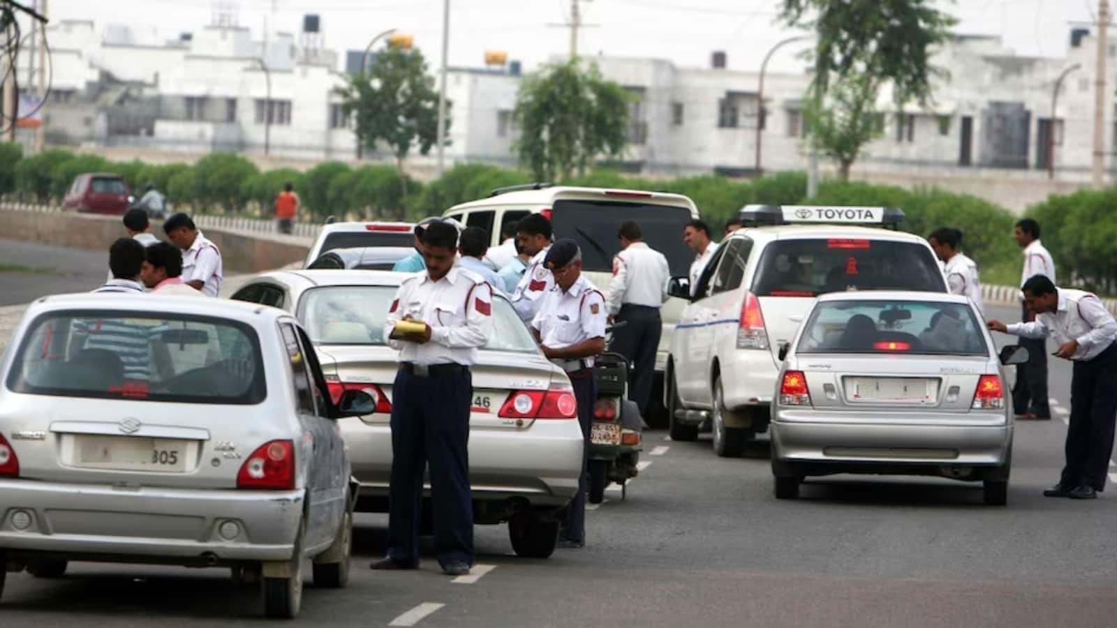 Delhi New Traffic Rules: 45 दिन में चालान नहीं भरा तो बढ़ेगा जुर्माना, लाइसेंस भी हो सकता है सस्पेंड