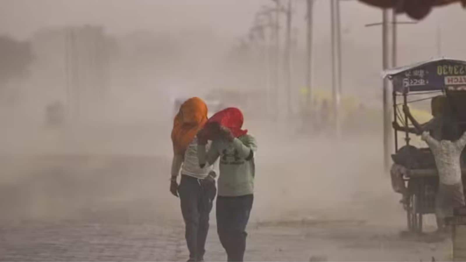 कल का मौसम 15 मई: IMD ने 21 से अधिक राज्यों में 50kmph स्पीड के आंधी-तूफान का अलर्ट दिया, इन जगहों पर होगी बहुत भारी बारिश