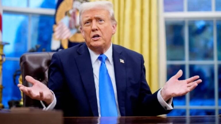 Donald Trump Statement: “हम समुद्री लुटेरे जैसे हैं”: ट्रंप का बड़ा बयान, ईरानी बंदरगाहों की नाकाबंदी को बताया ‘फायदेमंद कारोबार’