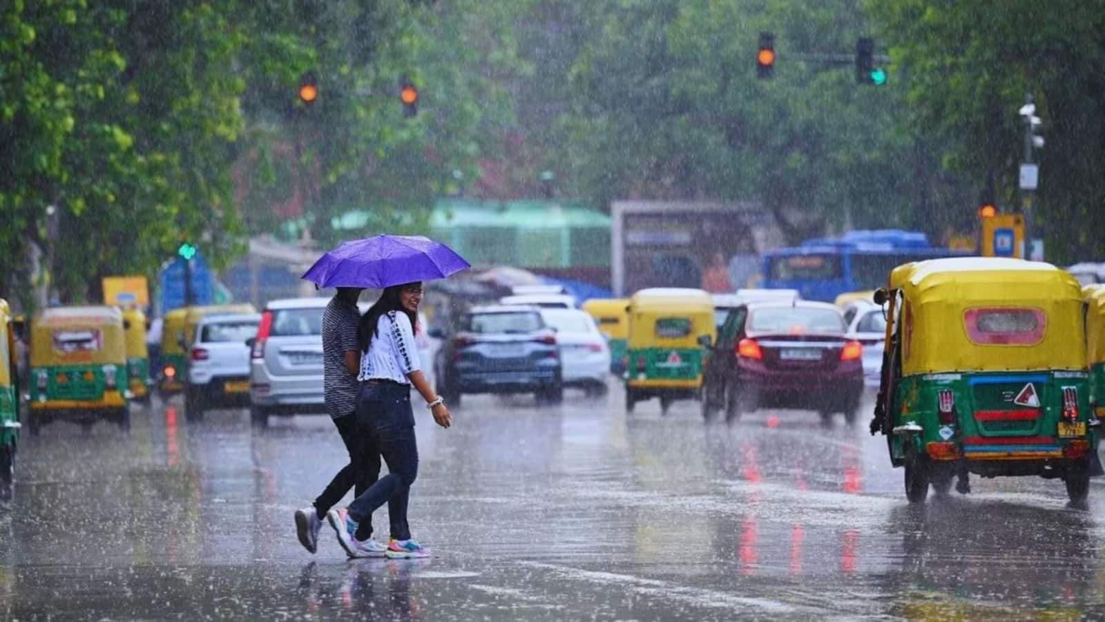 Delhi Weather Today: दिल्लीवासियों को मिलेगी लू से राहत! IMD ने जारी किया आंधी-बारिश का येलो अलर्ट