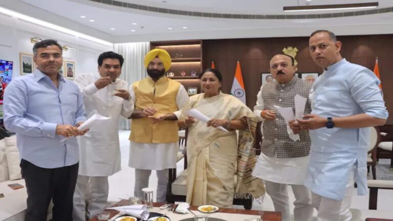 West Bengal Election 2026: "चीनी, मसाले और स्वाद.... बंगाल में BJP ने झालमुड़ी, रसगुल्ला और मिष्टी दही के साथ मनाया जीत का जश्न