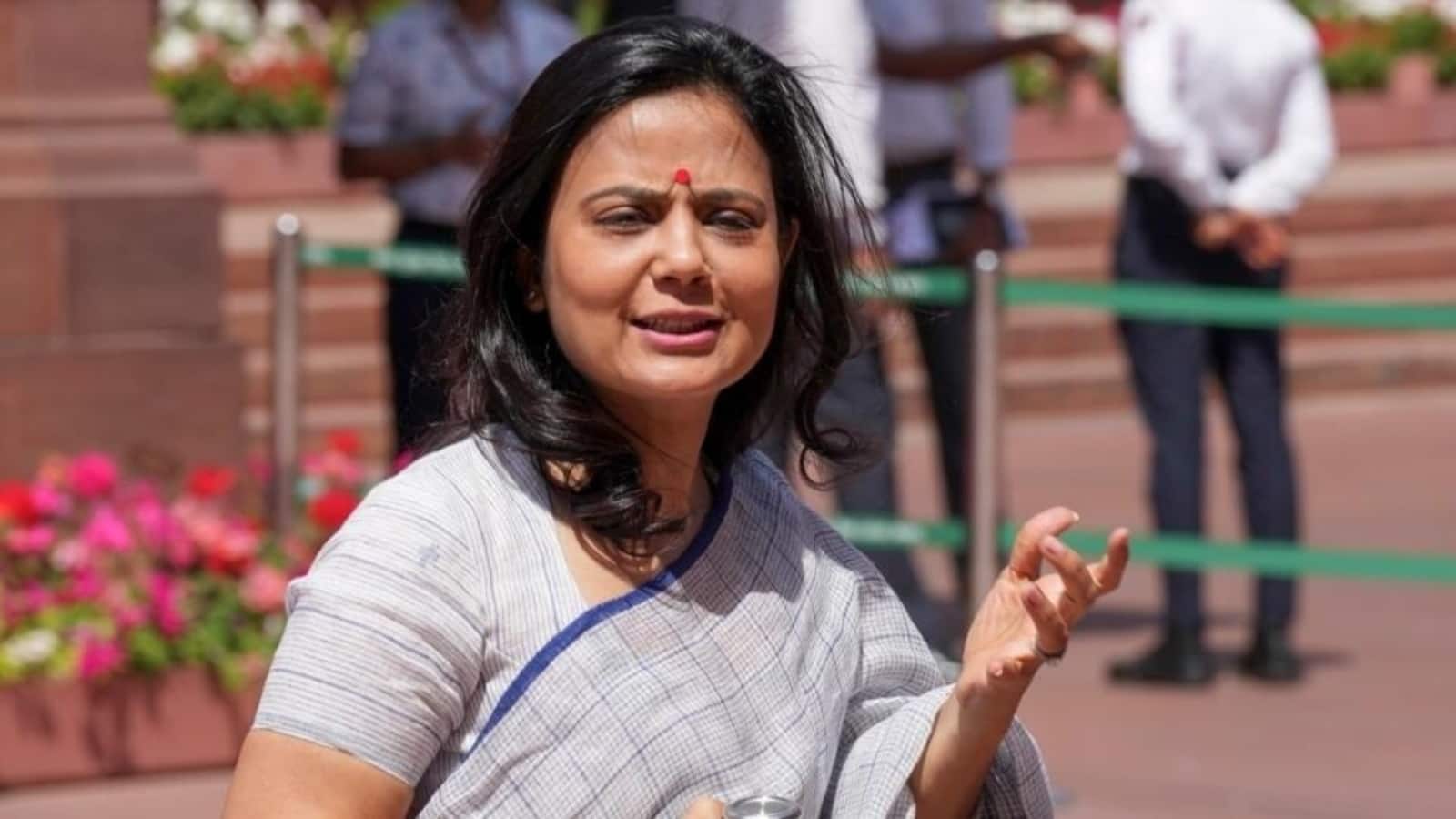 Mahua Moitra Allegations: "4 स्ट्रॉन्गरूम में 2 मिनट से ज्यादा CCTV बंद", काउंटिंग से पहले, महुआ मोइत्रा का चुनाव आयोग पर बड़ा आरोप
