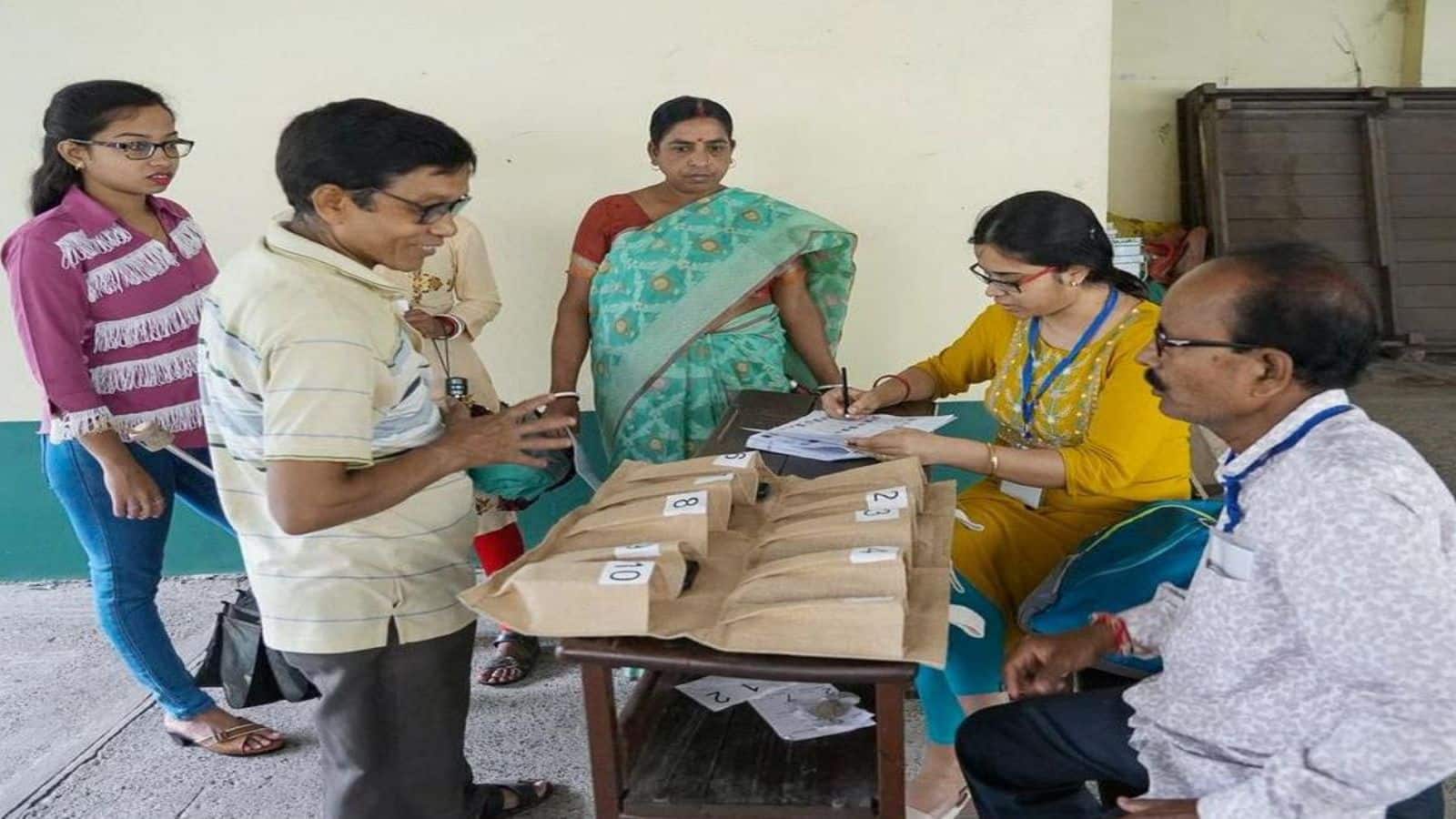 Falta Repoll: पश्चिम बंगाल की फाल्टा सीट पर हो रही रीपोलिंग, 'पुष्पा झुकेगा नहीं' कहने वाले TMC उम्मीदवार जहांगीर खान पहले ही कर चुके हैं सरेंडर