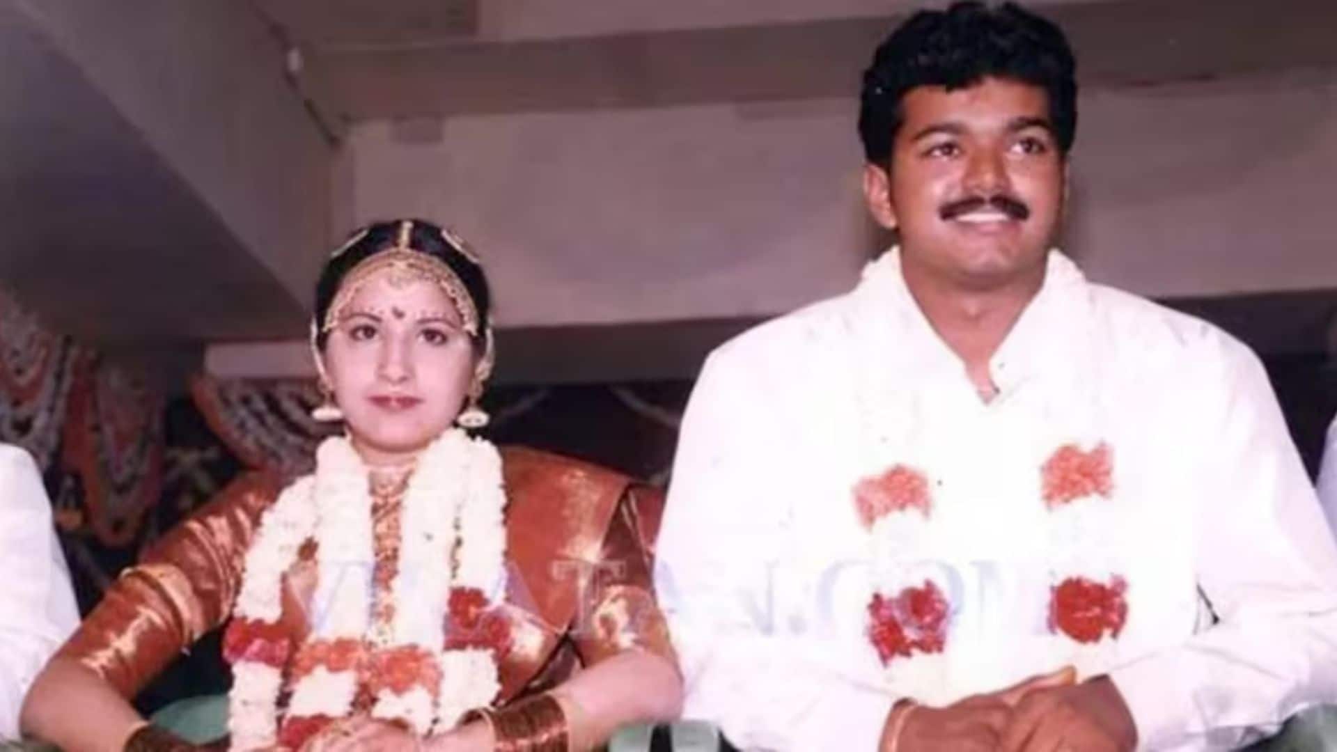Vijay's Wife Sangeetha: फैन बनकर इंडिया आई और फिर थामा थलपति विजय का हाथ, जानिए संगीता कैसे बनी थीं एक्टर की बेटरहाफ