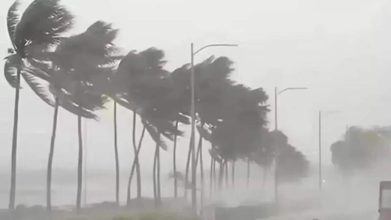 आज का मौसम 22 मई: इन राज्यों में 50-60kmph स्पीड वाला अंधड़ तूफान, IMD ने बताया कहां होगी भारी बारिश और कहां चलेगी हीटवेव