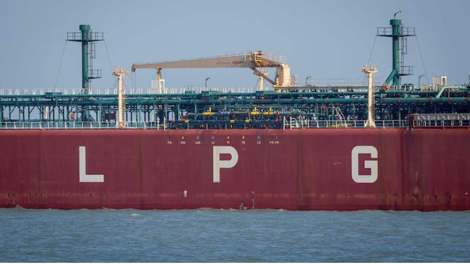 LPG और तेल को लेकर जल्द आ सकती है 'गुड न्यूज', भारत-UAE के बीच होने वाली है बिग डील!