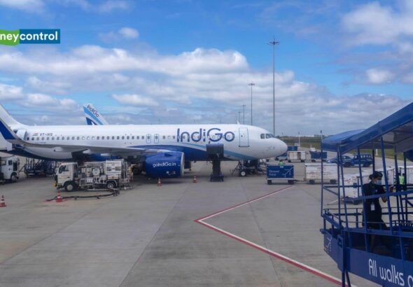 IndiGo Q4 Results: विमान कंपनी को 2536 करोड़ रुपये का भारी घाटा, इन दो फैक्टर का दिखा असर