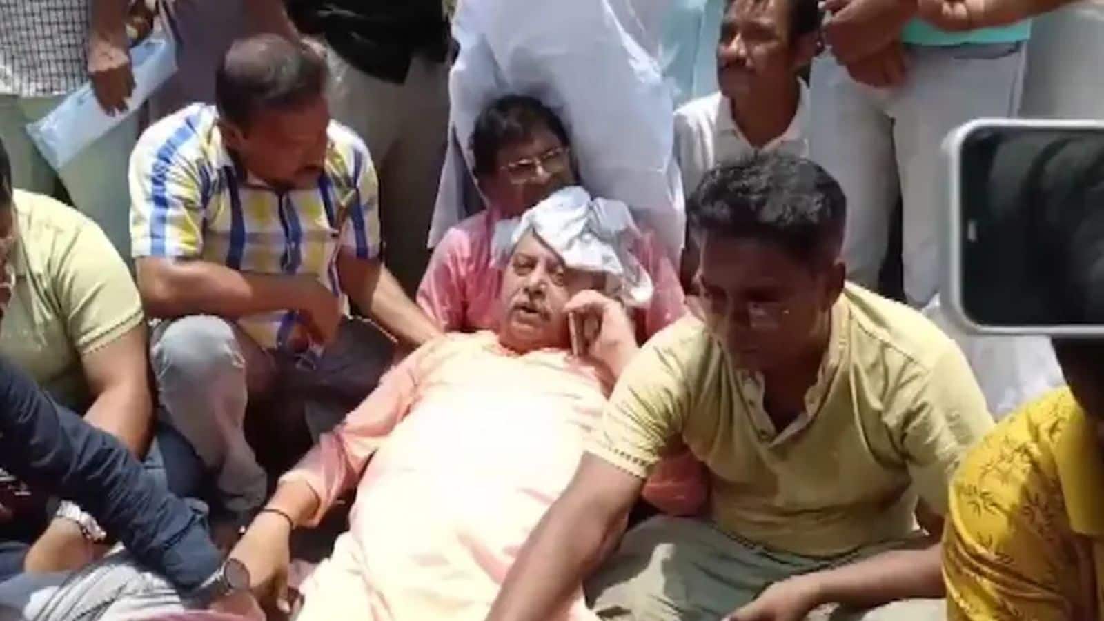 Kalyan Banerjee Attack: अभिषेक बनर्जी के बाद अब बंगाल में TMC सांसद कल्याण बनर्जी पर हमला, भीड़ ने 'चोर-चोर' के नारे भी लगाए