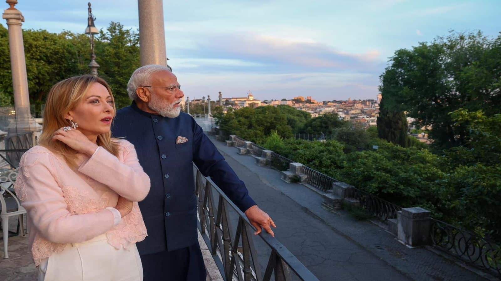 Pics: 'कार डिप्लोमेसी' से लेकर कोलोसियम दौरे तक...PM मोदी और मेलोनी की तस्वीरें हुईं वायरल, X पर #Melodi कर रहा है ट्रेंड