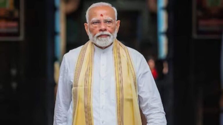 PM Modi : जहां होना था पीएम मोदी का कार्यक्रम, उससे कुछ ही दूरी पर मिलीं जिलेटिन की छड़ें, पुलिस अलर्ट