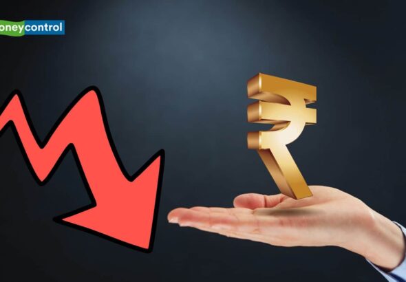 Rupee Record Low: रिकॉर्ड निचले स्तर पर रुपया! 1 डॉलर की कीमत 95.75 रुपये पहुंची, जानिए क्यों बढ़ रही चिंता