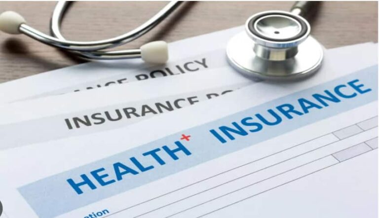 Health Insurance: अनलिमिटेड हेल्थ इंश्योरेंस में क्या वाकई सब कुछ 'फ्री' है? पॉलिसी लेने से पहले जान लें ये 5 कड़वे सच