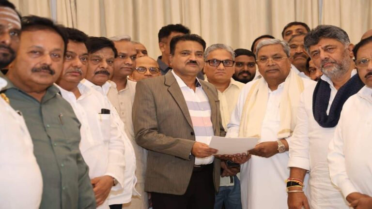 Siddaramaiah Resignation: कर्नाटक में कुर्सी का घमासान खत्‍म! मुख्यमंत्री सिद्धारमैया ने दिया इस्तीफा, अब नए सीएम होंगे डीके शिवकुमार