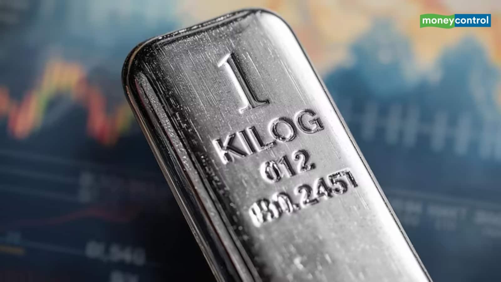 Silver Price Today: विधानसभा चुनावों के रिजल्ट के बीच चांदी हुई सस्ती, जानिये सोमवार 4 मई को ये रहा सिल्वर रेट