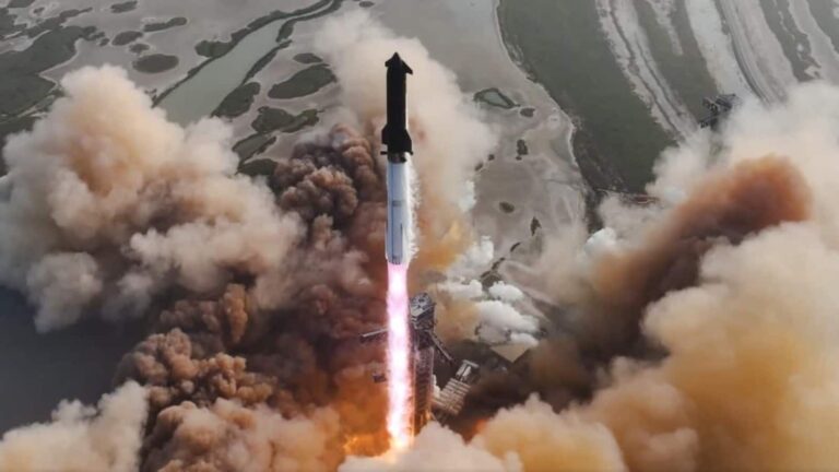 SpaceX Starship Video: हिंद महासागर में धमाके के साथ लैंड हुआ एलन मस्क का SpaceX स्टारशिप, पहली नजर में लगेगा क्रैश हुआ पर..