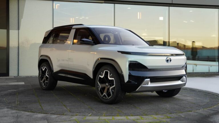 Tata Sierra EV भारत में जल्द होगी लॉन्च, 2026 में आएंगी 2 नई कारें और 4 फेसलिफ्ट मॉडल