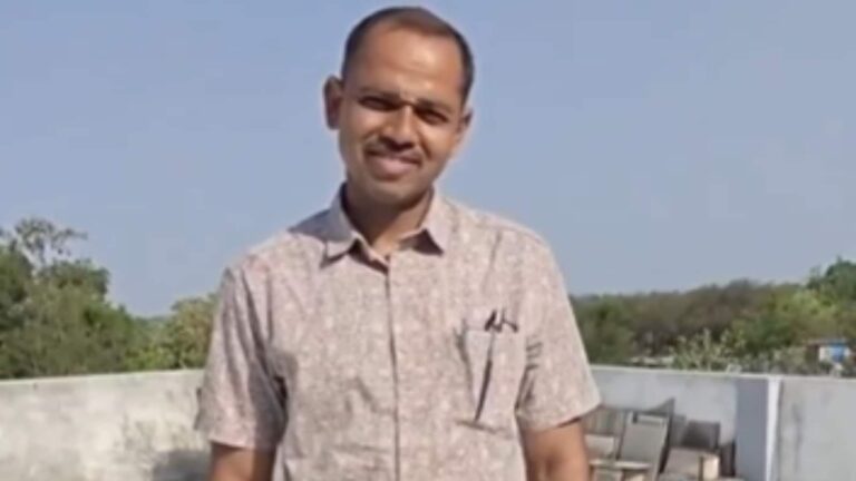 44°C की गर्मी में भी छत हो गई कूल और पंखा ही करने लगा AC का काम! सिर्फ 900 रुपये खर्च कर इस शख्स ने किया गजब का जुगाड़