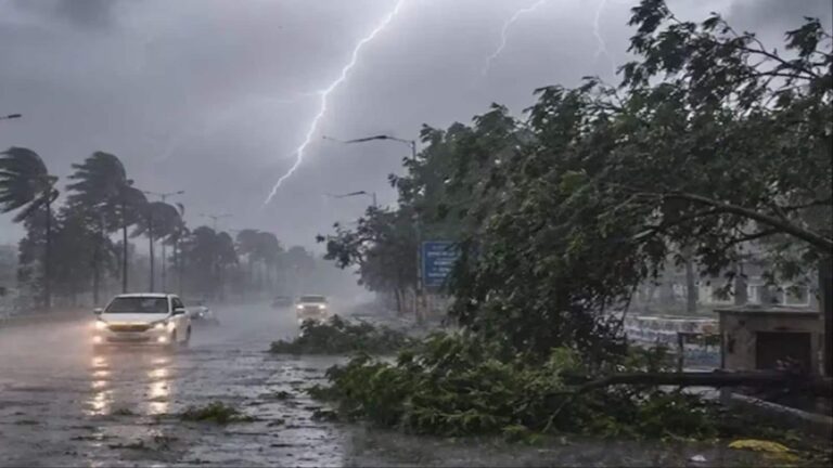 UP Rain Storm Updates: यूपी में आंधी-बारिश ने ले ली 111 लोगों की जान, सबसे अधिक मौतें प्रयागराज में! उठाए जा रहे ये कदम