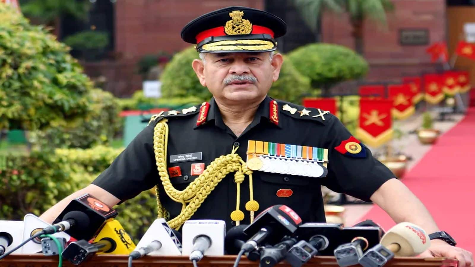 Operation Sindoor 2.0: 'ऑपरेशन सिंदूर 2.0 की तैयारी कर रहा है भारत'; सेना प्रमुख जनरल उपेंद्र द्विवेदी के बयान से पाकिस्तान की उड़ी नींद