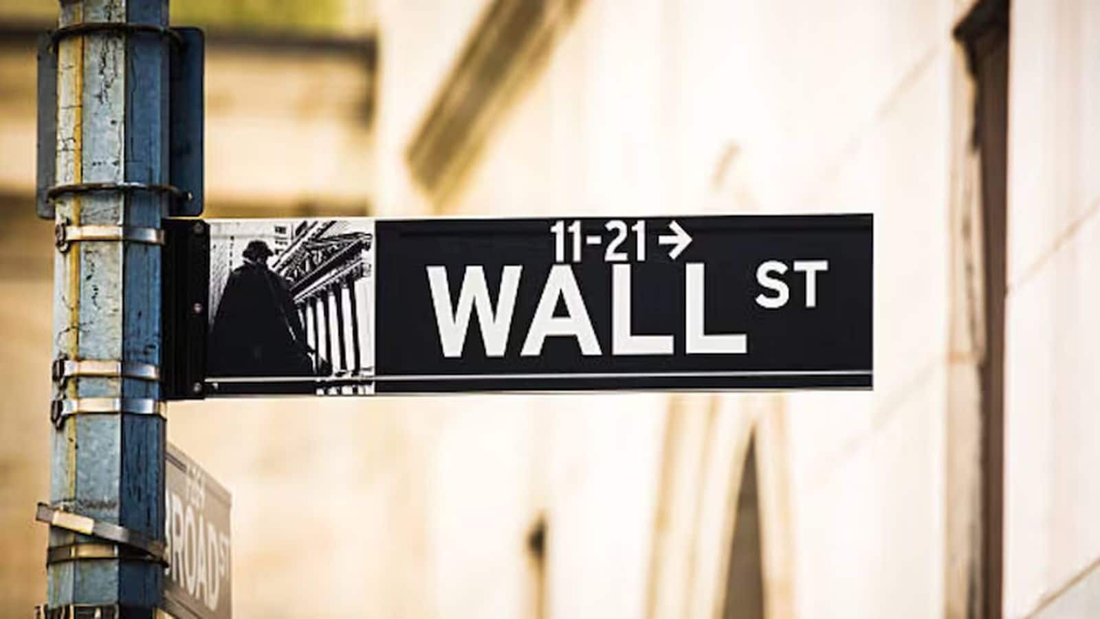 नई ऊंचाई पर बंद हुआ Wall Street, टेक में मजबूती और मिडिल ईस्ट डील की उम्मीदों ने भरा जोश