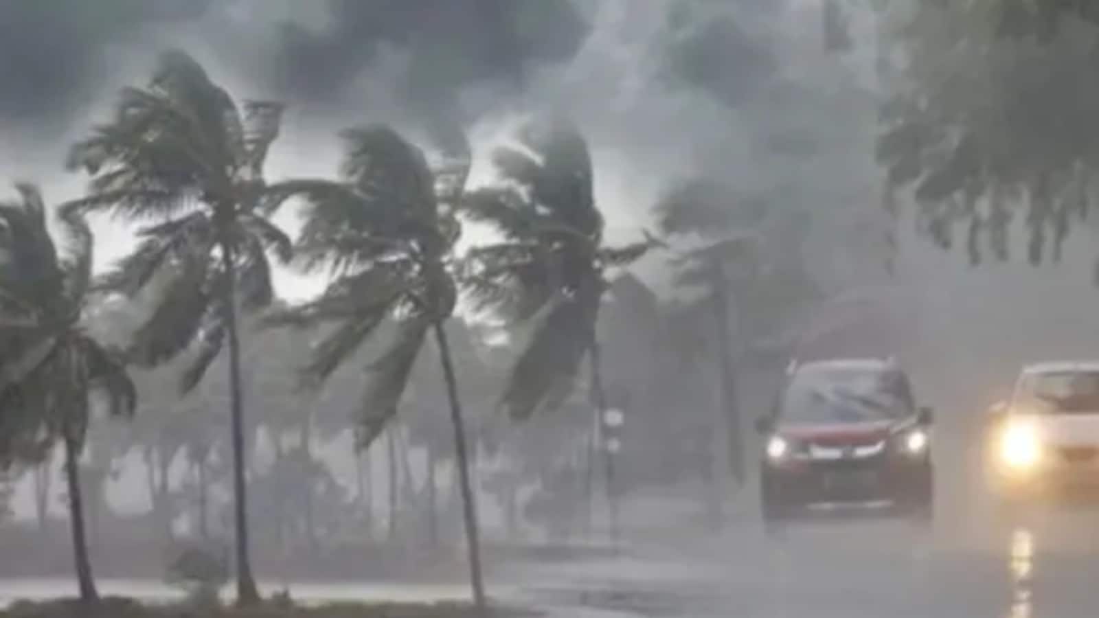IMD Heavy Rain Alert: इन 14 राज्यों में 50-60kmph स्पीड वाले बवंडर के साथ हैवी बारिश का अलर्ट, 26 मई तक ऐसा रहेगा मौसम