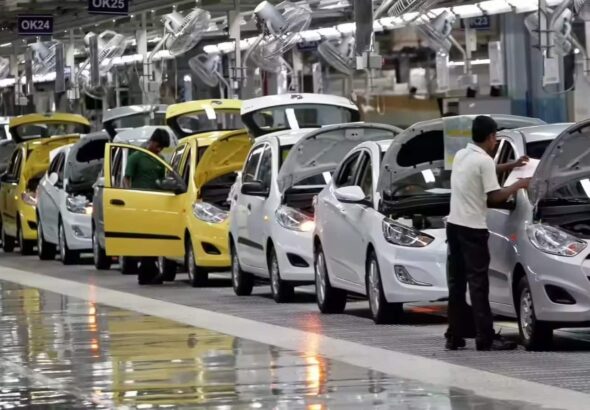 April Auto Sales: इन 2 ऑटो कंपनियों के बिक्री में दिखा जबरदस्त उछाल, सोमवार को शेयर में आएगा उछाल