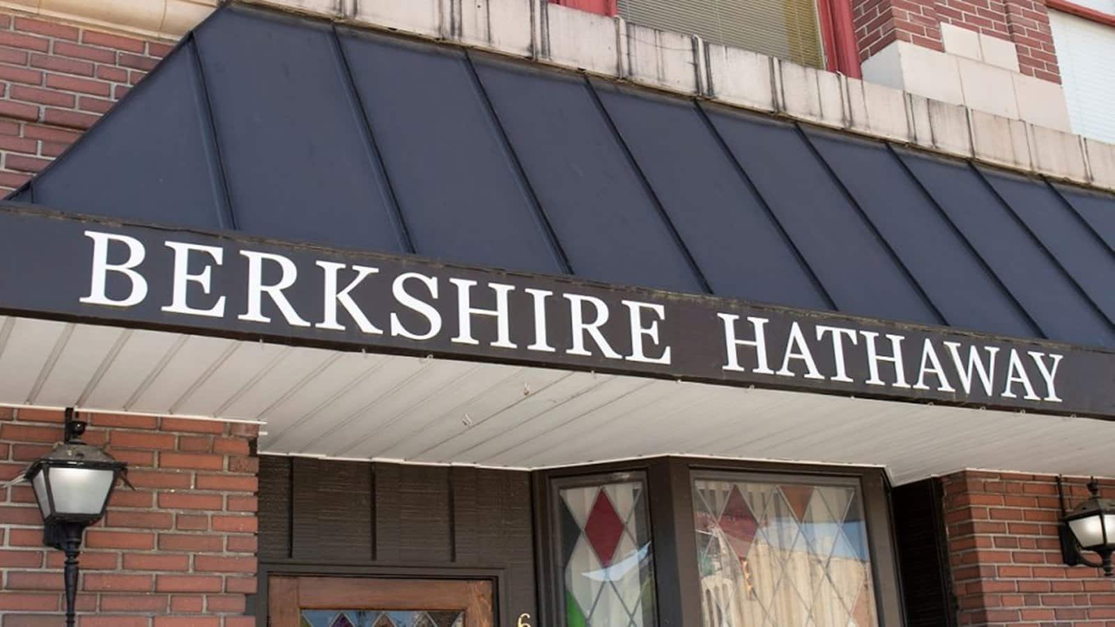 Berkshire Hathaway का Q1 में मुनाफा 18% बढ़ा, कैश रिजर्व ने बनाया नया रिकॉर्ड