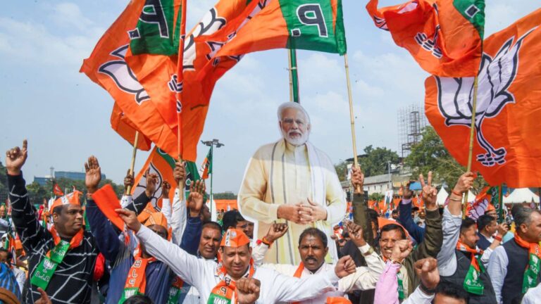 West Bengal: मां दुर्गा की प्रतिमा, झालमुड़ी और रवींद्र संगीत के साथ ऐतिहासिक होगा शपथ ग्रहण समारोह, कौन-कौन पहुंचेगा? जानिए हर डिटेल