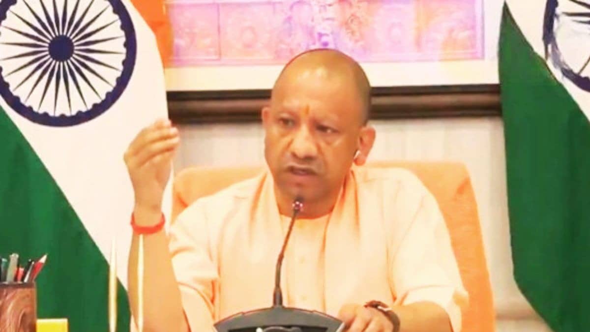 Yogi Cabinet Portfolios: योगी कैबिनेट में विभागों का बंटवारा, मनोज पांडेय और भूपेंद्र चौधरी को मिली बड़ी जिम्मेदारी