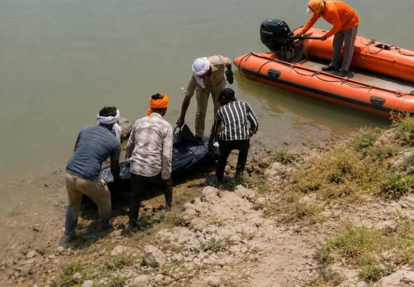 Video: सास के अंतिम संस्कार में गए नोएडा के दीपक को नदी में खींच ले गया था मगरमच्छ! अब इस हाल में मिली बॉडी