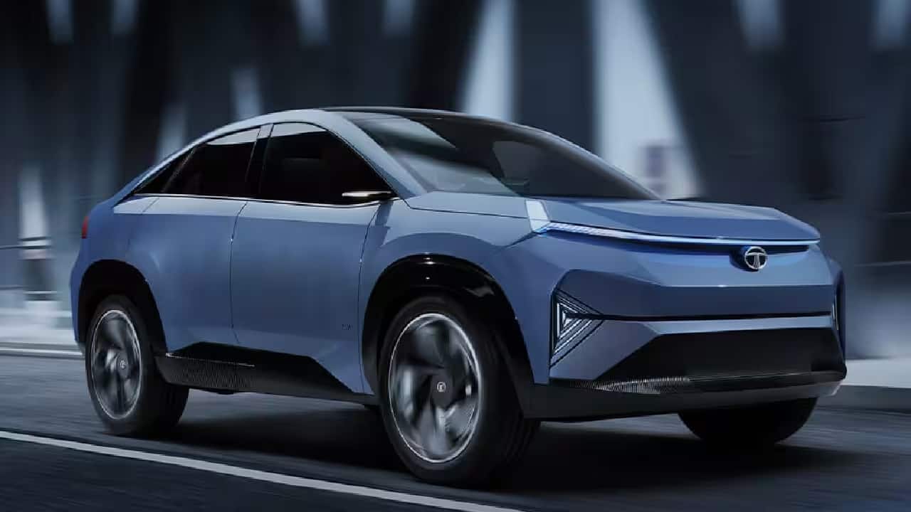 Tata Motors PV Share Price: मार्च तिमाही में प्रॉफिट घटने के बावजूद टाटा मोटर्स पीवी के शेयरों में उछाल