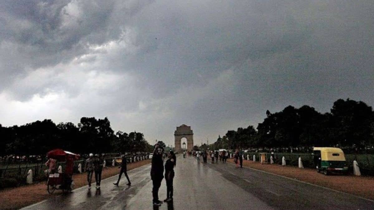 सियासत गर्म लेकिन दिल्‍ली में ठंडा-ठंडा कूल-कूल, झमाझम बारिश से NCR में शिमला जैसा सुहाना हुआ मौसम; कुछ दिन और बरसेंगे बादल