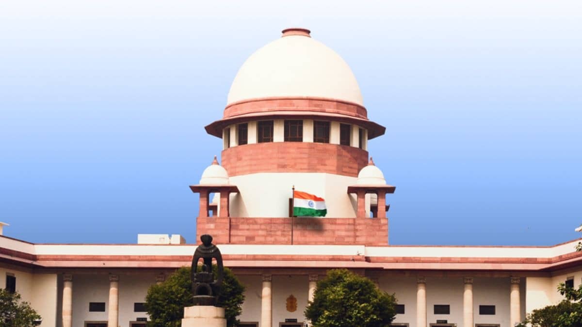 चुनाव आयोग को मतदाता सूची का पुनरीक्षण का अधिकार है या नहीं? SIR की वैधता पर सुप्रीम कोर्ट आज सुनाएगा फैसला