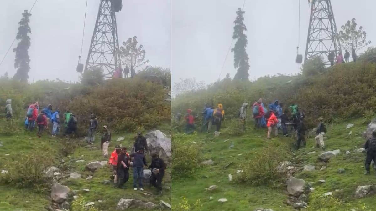 J-K के गुलमर्ग से दिल दहलाने वाली खबर, बीच हवा में 300 से ज्यादा टूरिस्टों की अटकी सांसें, रोपवे खराब होने के बाद फंसे, रेस्क्यू जारी