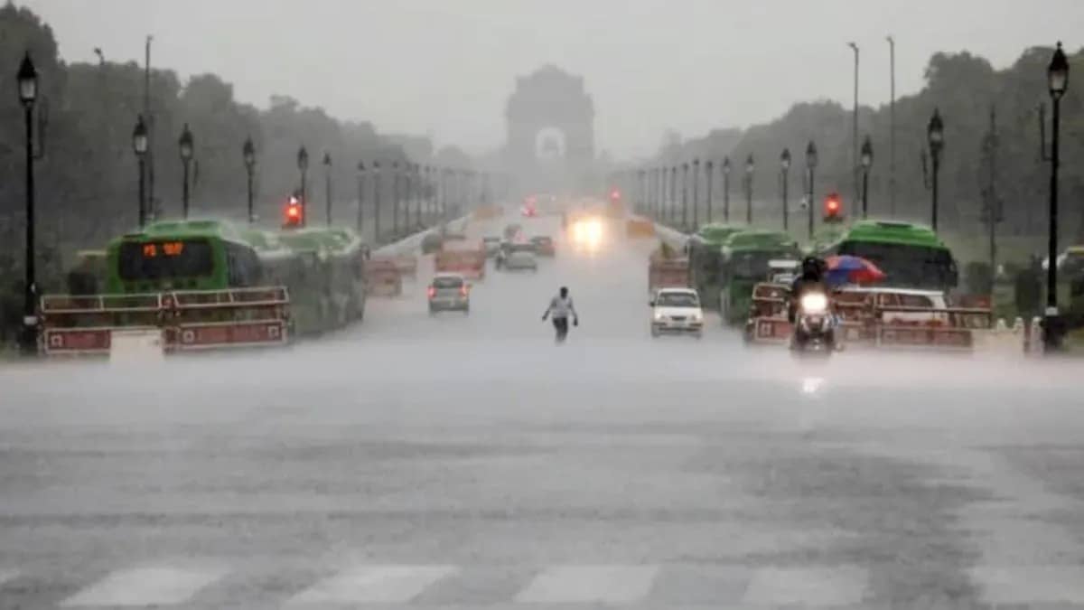 शाम में फिर होगी बारिश... दिल्ली समेत NCR के कई हिस्सों में धूल भरी आंधी की चेतावनी, IMD ने जारी किया अलर्ट