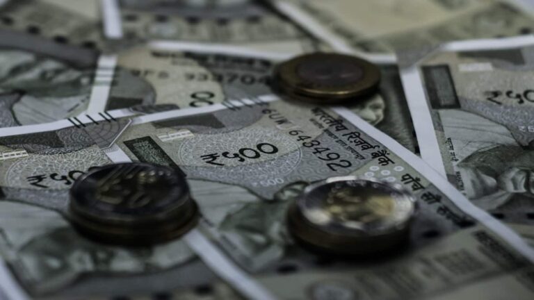 Mutual Fund News: चार साल में ₹10000 बना ₹18945, 14% की रफ्तार से बढ़ा इस फंड में निवेश