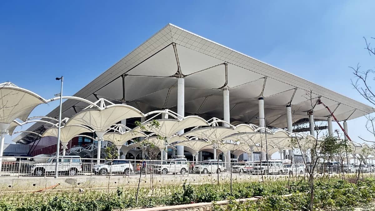 Noida International Airport: खत्म हुआ इंतजार! 15 जून से जेवर एयरपोर्ट से शुरू होंगी फ्लाइट्स, कब और कहां के लिए भरेगा उड़ान; कितना होगा किराया?